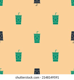 Green and black Paper glass with drinking straw and water icon isolated seamless pattern on beige background. Soda drink glass. Fresh cold beverage symbol.  Vector Illustration