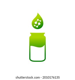 grüne Flasche mit Wasser fällt darauf. Wassertropfen mit Molekülen darin.