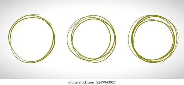 Conjunto dibujado a mano en la línea de círculo verde. Resaltar el círculo de dibujo a mano aislado en el fondo. Círculo redondo escrito a mano. Para marcar texto, nota, icono de marca, número, lápiz de marcadores, revisión de lápiz y texto, vector