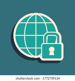 Bloqueo Global Verde - icono del globo terráqueo aislado en fondo verde. Estilo de sombra larga. Vector
