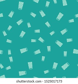 Green Grater icon isolated seamless pattern on green background. Kitchen symbol. Cooking utensil. Cutlery sign.  Vector Illustration