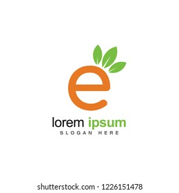 Green leaf E letter icon. Logo vector template