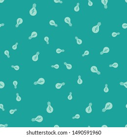 Green Light bulb with lightning symbol icon isolated seamless pattern on green background. Light lamp sign. Idea symbol.  Vector Illustration