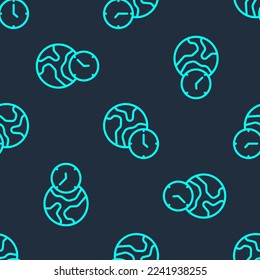 Línea Verde Icono de tiempo mundial aislado patrón sin fisuras en fondo azul.  Vector