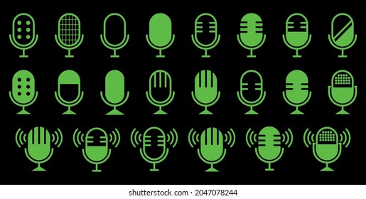 Icono vectorial de micrófono verde aislado. vector de icono de podcast. Icono de vector de voz, Grabar. Colección de micrófonos - grabación de símbolos Studio. Icono de micrófono retro.
