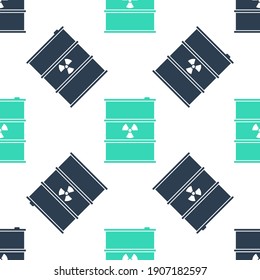 Green Radioactive waste in barrel icon isolated seamless pattern on white background. Radioactive garbage emissions, environmental pollution, danger of ecological disaster. Vector.