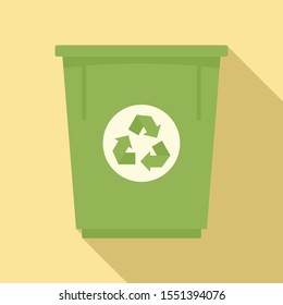 Green recycle bin icon. Flat illustration of green recycle bin vector icon for web design