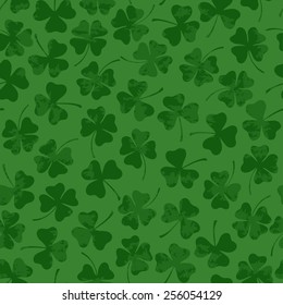 Green retro St. Patrick's day seamless pattern with clover