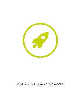Green Rocket ship with fire in circle. Isolated on white. Flat icon. Vector illustration with flying rocket. Space travel. Space rocket launch. Project start up sign. Creative idea symbol.