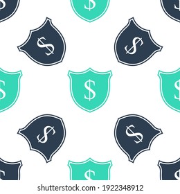 Green Shield und Dollar Symbol einzeln auf weißem Hintergrund. Schutz des Sicherheitsschilds. Konzept der Geldsicherheit. Vektorgrafik.