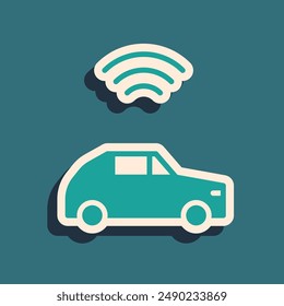 Sistema de coche inteligente verde con icono de conexión inalámbrica aislado en fondo verde. Estilo de sombra larga. Vector