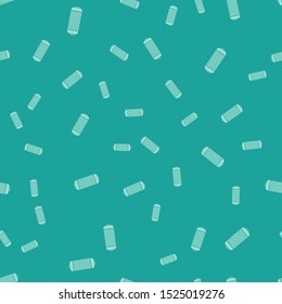 Green Stereo speaker icon isolated seamless pattern on green background. Sound system speakers. Music icon. Musical column speaker bass equipment.  Vector Illustration