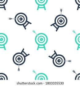 Green Target with arrow icon isolated seamless pattern on white background. Dart board sign. Archery board icon. Dartboard sign. Business goal concept. Vector.
