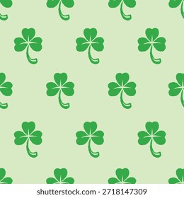 Trébol de hoja de árbol verde sin patrón para el día de San Patricio. Elementos grungy dibujados a mano del día de fiesta irlandés nacional para la materia textil, el empaquetado y el embalaje del regalo