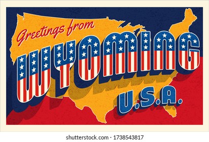 Saludos desde Wyoming USA. Postal retro con estrellas patrióticas y letras de rayas y mapa de Estados Unidos en el fondo. Ilustración vectorial.