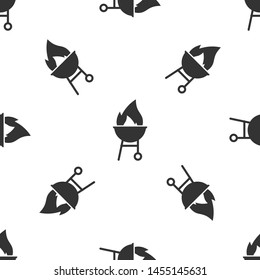 Grey Barbecue grill icon isolated seamless pattern on white background. BBQ grill party. Vector Illustration