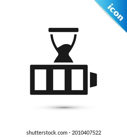 Icono indicador del nivel de carga de la batería gris aislado en fondo blanco.  Vector