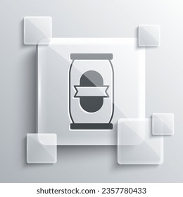 La Cerveza gris puede marcar un icono aislado en el fondo gris. Paneles de vidrio cuadrado. Vector