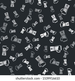 Grey Blender icon isolated seamless pattern on black background. Kitchen electric stationary blender with bowl. Cooking smoothies, cocktail or juice.  Vector Illustration