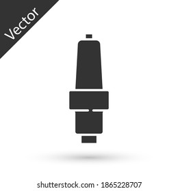Icono de la chispa del coche gris aislado en el fondo blanco. Una vela eléctrica para el auto.  Vector