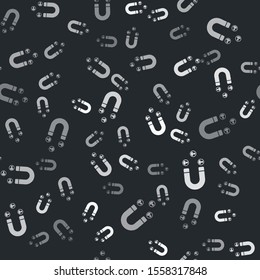 Grey Customer attracting icon isolated seamless pattern on black background. Customer retention, support and service. Customer people attracting with magnet.  Vector Illustration