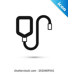Icono de bolsa gris IV aislado en fondo blanco. Bolsa de sangre. Donar el concepto de sangre. El concepto de tratamiento y terapia, quimioterapia.  Vector