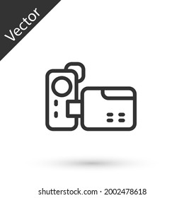 Icono de la cámara de cine de línea gris aislado en fondo blanco. Cámara de video. Signo de película. Proyector de película.  Vector