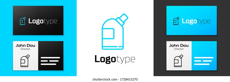 Línea gris Botellas plásticas para detergente de lavandería, blanqueador, líquido lavavajillas u otro icono de agente de limpieza aislado en el fondo blanco. Ilustración vectorial