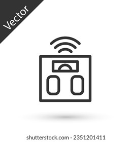 Línea gris El inteligente icono de báscula de baño aislado en fondo blanco. Equipamiento para medir el peso. Internet de cosas con conexión inalámbrica.  Vector