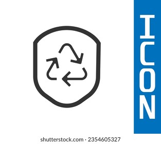 Símbolo de reciclaje gris dentro del icono del escudo aislado en fondo blanco. Signo de protección ecológica.  Ilustración vectorial