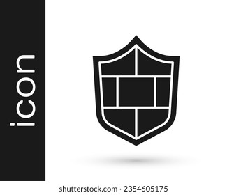 Escudo gris con icono de pared de ladrillo de ciberseguridad aislado en fondo blanco. Símbolo de protección de datos. Cortafuegos. Protección de red.  Vector