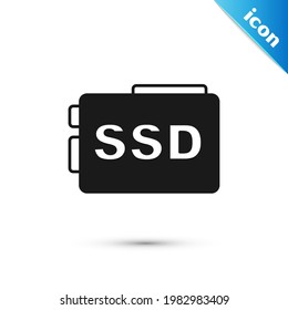 Icono de tarjeta SSD gris aislado en fondo blanco. Signo de unidad de estado sólido. Símbolo de disco de almacenamiento.  Vector