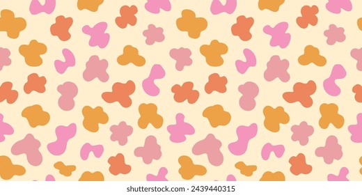 Groovy seamless pattern in retro trippy style.
