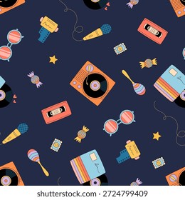 Groovy padrão de música retro sem costura com cassete colorido, gravação e disco em fundo escuro. Y2k player, microfone e estilo de festa de dança em layout abstrato, estética lúdica, papel de parede ou