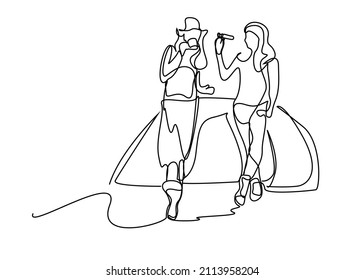groups of women who went to the camp set up tents and explore