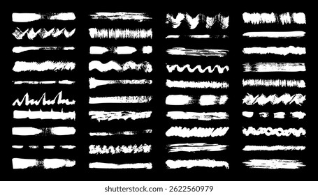 Grunge pincel traçados, linhas, borrões de tinta, mão-desenhado rabiscar formas. Marcas de esboço feitas à mão, manchas acrílicas, listras de carvão. Pinte texturas, efeito pincel seco. Sublinhado do marcador. Ilustração vetorial