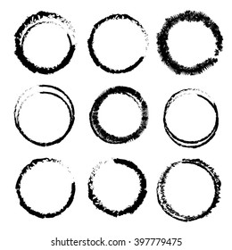 Grunge circle brush strokes set