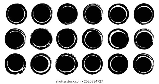 Conjunto de pinceles de círculos de Grunge. Marcos de círculo negro. Trazo de pincel de tinta circular para Elementos de diseño. Vector aislado sobre fondo blanco.