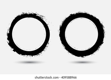 Grunge circles. Grunge round frames. Vector illustration.