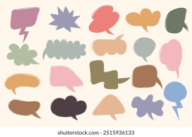 Conjunto de iconos de burbujas de discurso de colores dibujados con lápiz de grunge. Conjunto de burbujas de diálogo de doodle texturizado