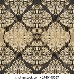Grunge griega sin costuras. Fondo texturado de madera vectorial. Repetir el fondo geométrico aproximado. Ornamentos abstractos modernos. Llave griega, serpenteantes. Diseño de estilo étnico tribal ornamental. Decoración.