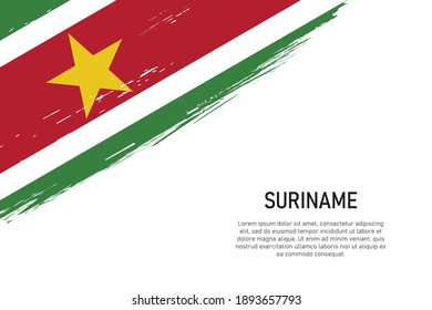 Fondo del trazo de pincel con estilo ondulado con bandera de Surinam. Plantilla para banner o afiche.