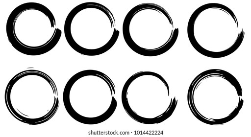 Grunge vector circles. Brush strokes set.