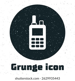Ícone de som do Grunge Walkie isolado no fundo branco. Ícone do transmissor de rádio portátil. Sinal de transceptor de rádio. Desenho vintage monocromático. Vetor