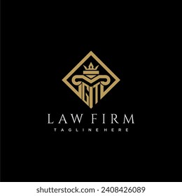 Logotipo inicial de monograma GT para abogados con pilar en diseño cuadrado creativo