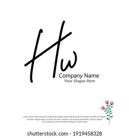 H W HW Escritura manuscrita inicial y logotipo de la firma. Logo inicial del vector de belleza .Moda, boutique, floral y botánica