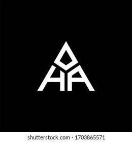 HA-Monogramm-Logo mit 3 Stücken Form einzeln auf Dreiecksdesign-Vorlage