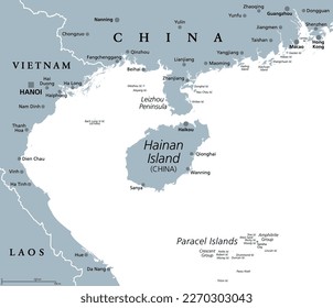 Hainan, la provincia más al sur de China, y el área circundante, mapa político gris. Isla de Hainan y Islas Paracel en el Mar de China Meridional, al sur de la península de Leizhou, y al este del Golfo de Tonkin.