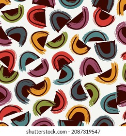 Half circle seamless pattern. Irregular chaotic sliced pieces motif. Hand drawn modern simple geo ornament. Brushstrokes funny print. Freehand doodle design background. Artistic abstract wallpaper