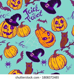 Patrón ininterrumpido de Halloween con calabazas maduras y papel de truco o tratamiento. Bueno para el diseño de envolturas.